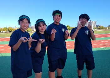 251009三年生４人