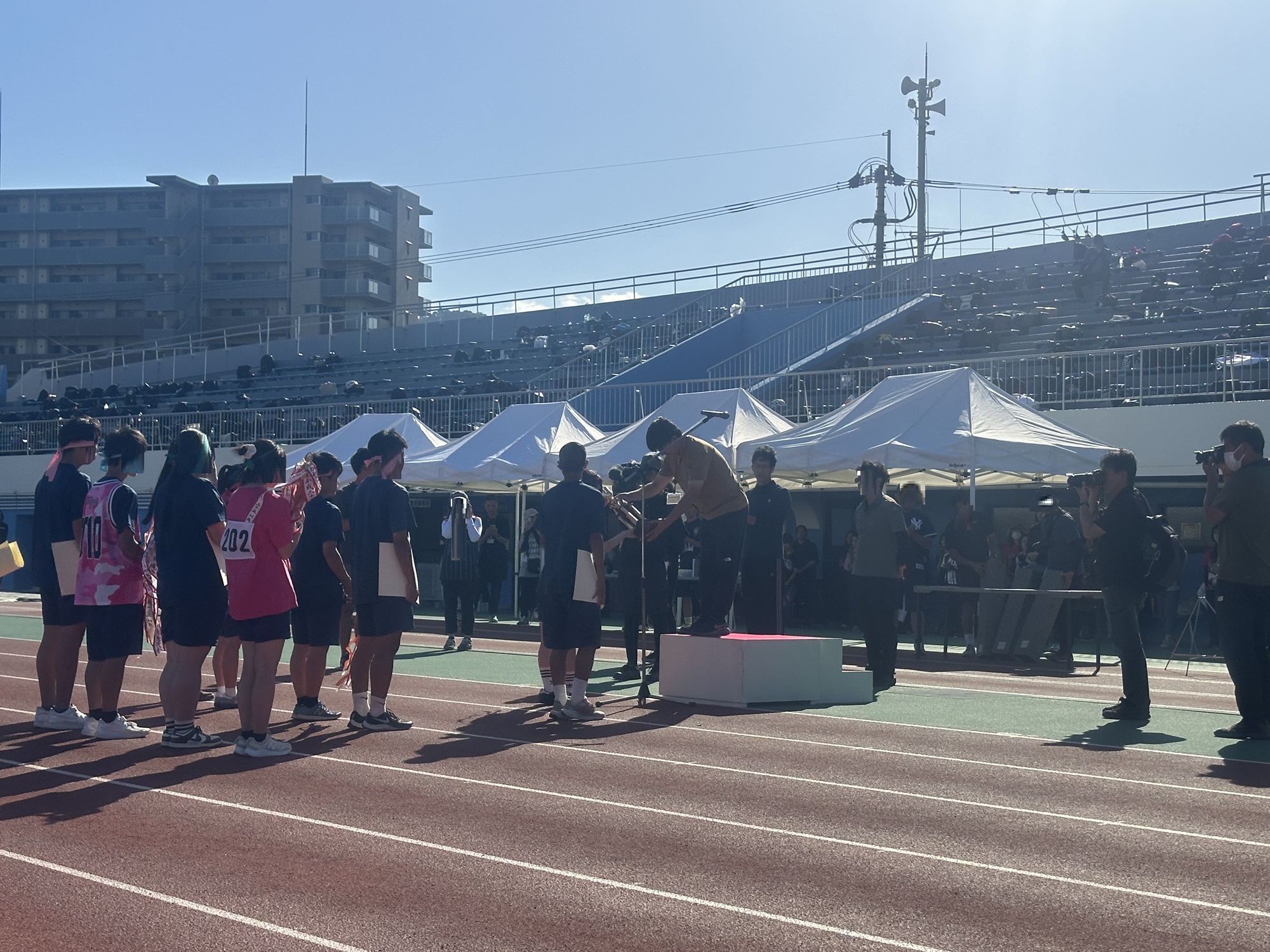 同窓会長賞状授与